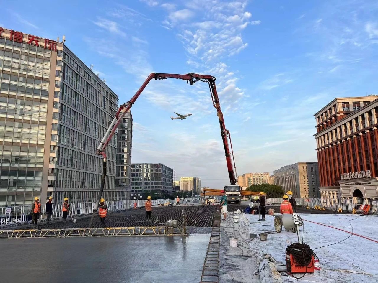 喜報(bào) | 盛通公司承建武侯大道項(xiàng)目獲評(píng)“成都市結(jié)構(gòu)優(yōu)質(zhì)工程”！